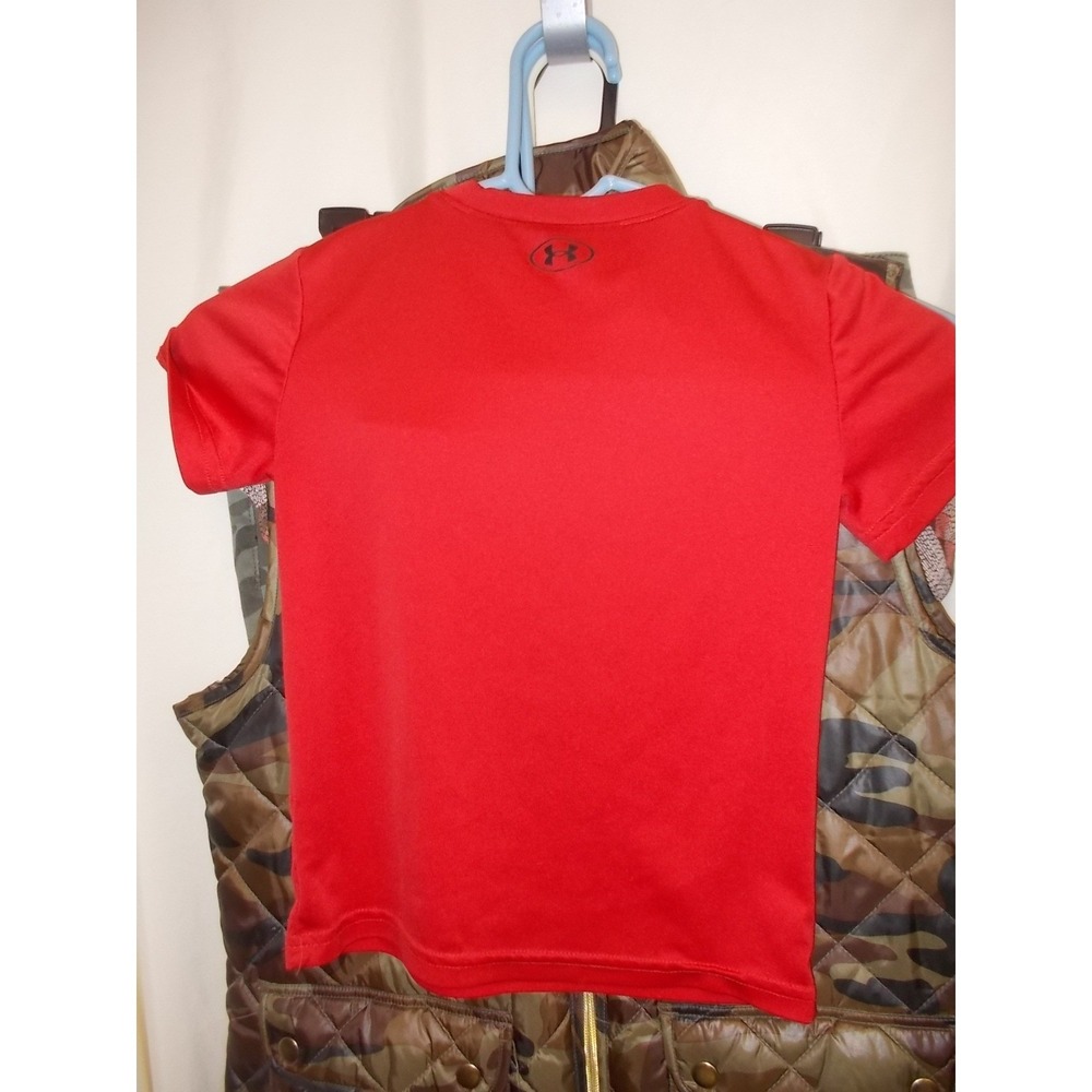 Under Armour Boys Red Baseball Graphic HeatGear Short Sleeve T-Shirt Size 6